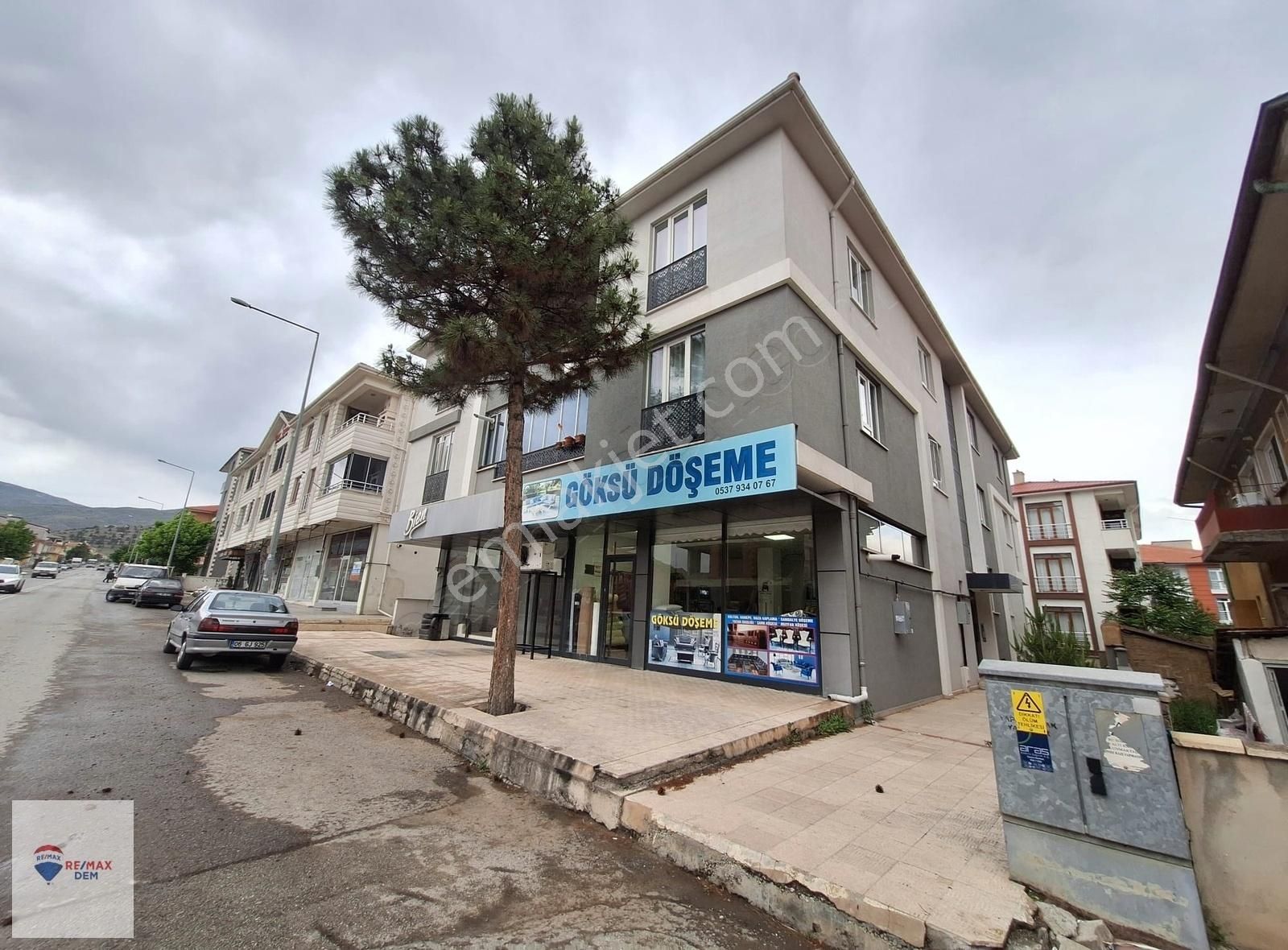 Erzincan Merkez Cumhuriyet Satılık Daire Re/max Dem Cumhuriyet Mahallesinde Satılık 2+0 Yatırımlık Daire