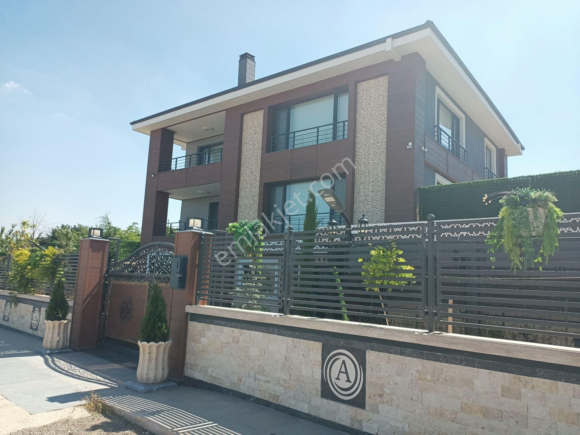 Yenimahalle Memlik Satılık Villa Üst Düzey Tasarım ve Mimari Proje / Takas Destekli Satılık Villa