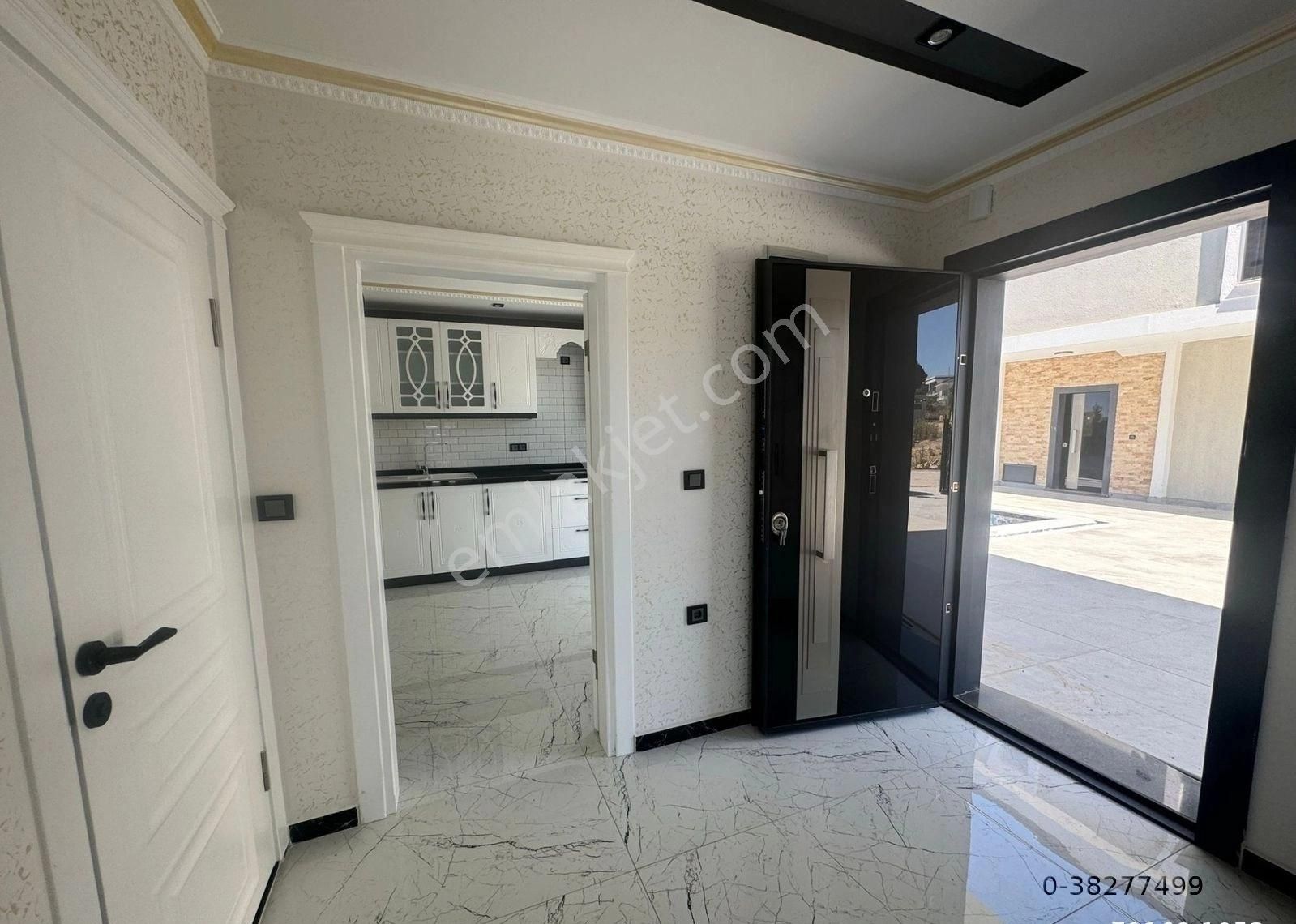 Didim Satılık 3+1 Ayrı Mutfak Sıfır Villa Havuzlu Otoparklı - Görsel 11