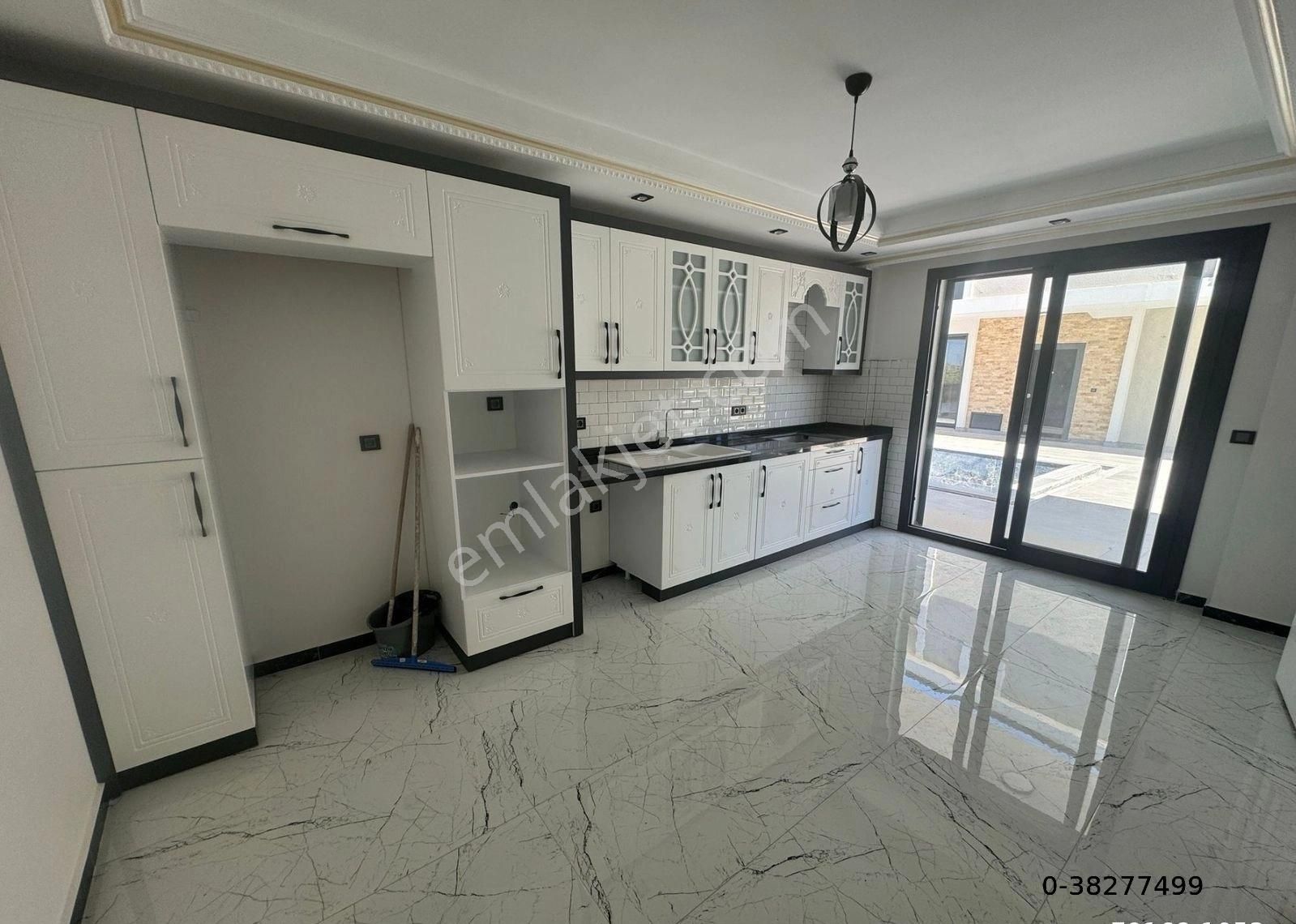 Didim Satılık 3+1 Ayrı Mutfak Sıfır Villa Havuzlu Otoparklı - Görsel 27