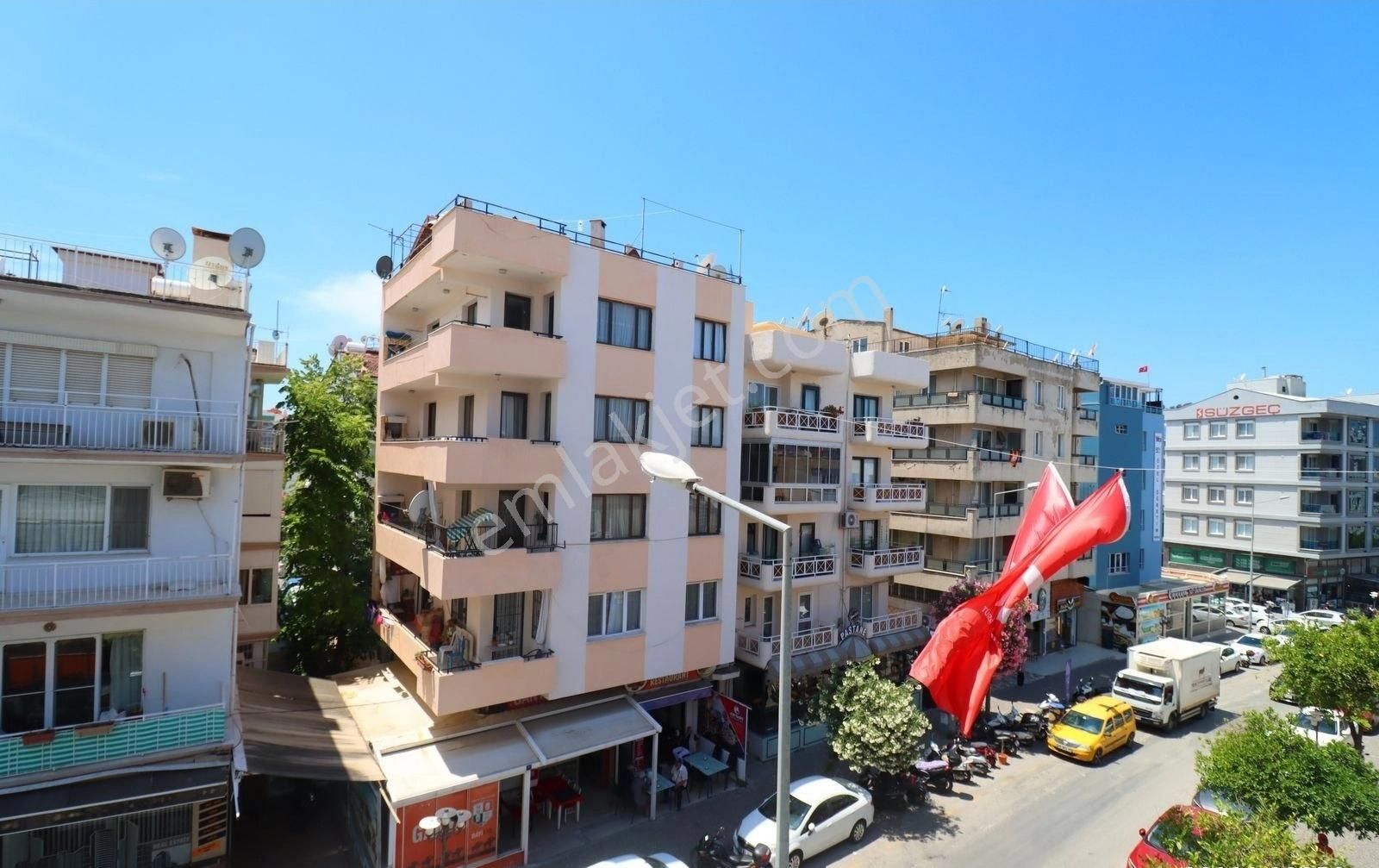 Kuşadası Türkmen Satılık Daire KUŞADASI TÜRKMEN MAHALLESİ 50.YIL CADDESİNDE SATILIK 3+1 DAİRE