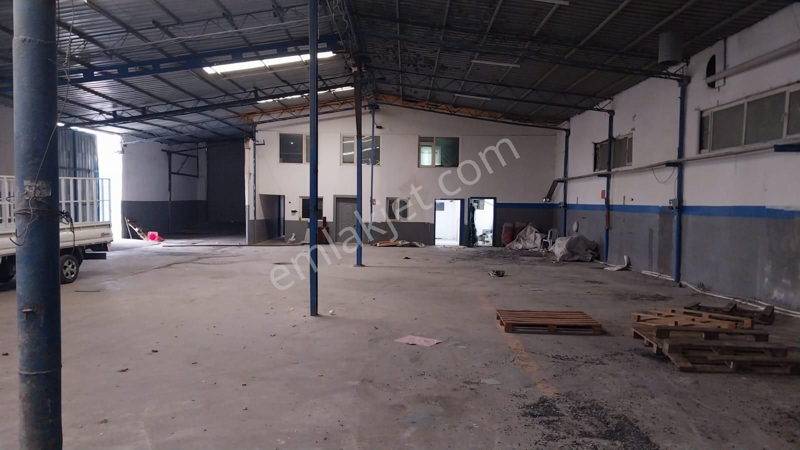 Arnavutköy Taşoluk Kiralık Dükkan & Mağaza Arnavutköyde Kiralık İşyeri Fabrika 600 M2 Müstakil