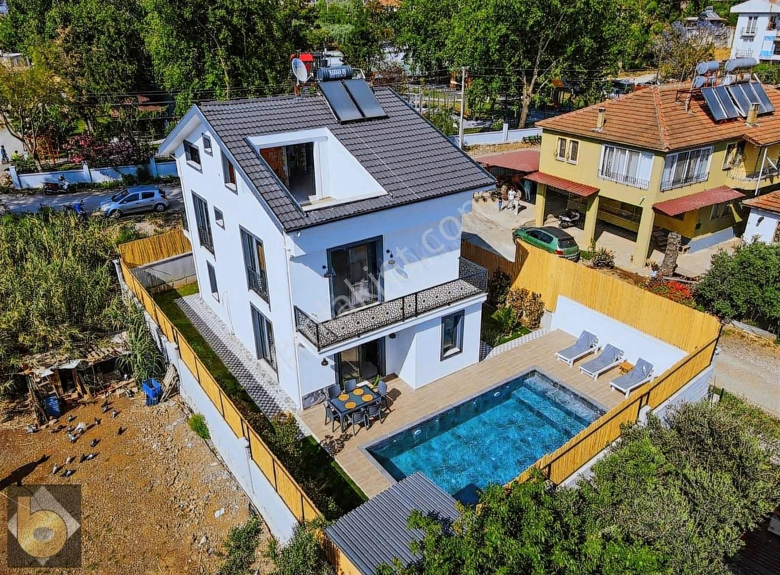 Fethiye Karaçulha Satılık Villa FETHIYE KARAÇULHADA HAVUZLU HAVUZLU EŞYALI VİLLA