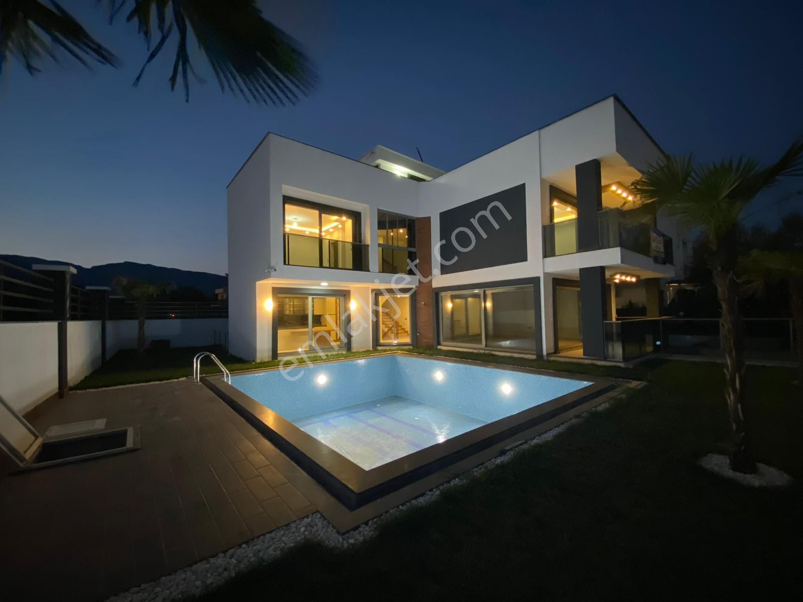 Edremit Altınkum Satılık Villa  ▓AKÇAY PORTE EMLAKTAN▓BÖLGENİN EN LÜX YÜZME HAVUZLU MÜSTAKİL VİLLA  ▓