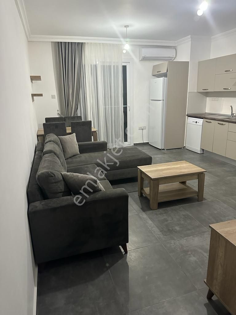 Girne Karaoğlanoğlu Satılık Daire  KUZEY KIBRIS'TA GİRNE KARAOĞLANOĞLU MAHALLEDE EŞYALI 1+1 SATILIK DAİRE