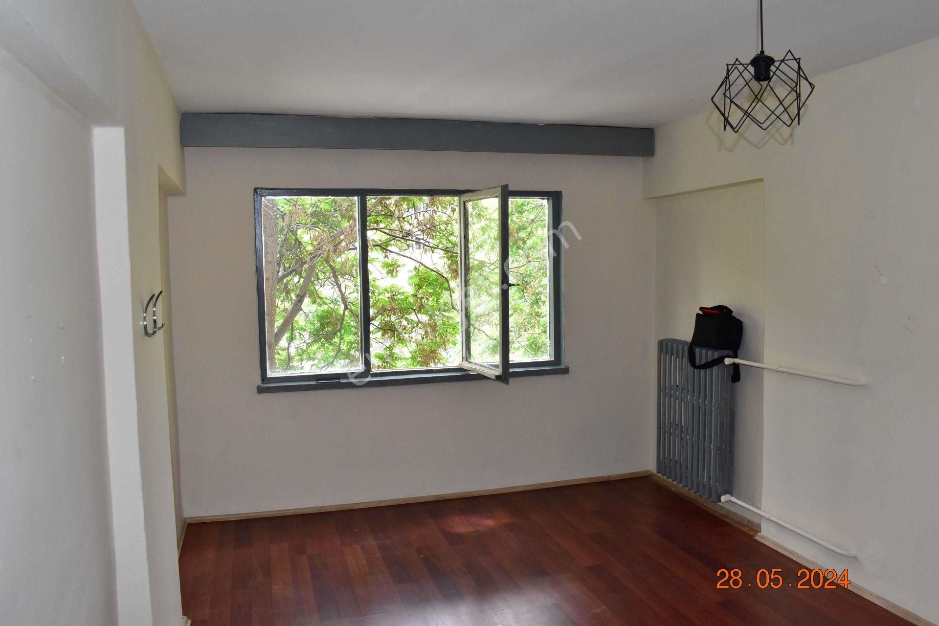 Ankara Çankaya Kiralık Büro  REMAX VOGUE 'den Sıhhıye Adliyesine Yakın Kiralık Ofis Katı