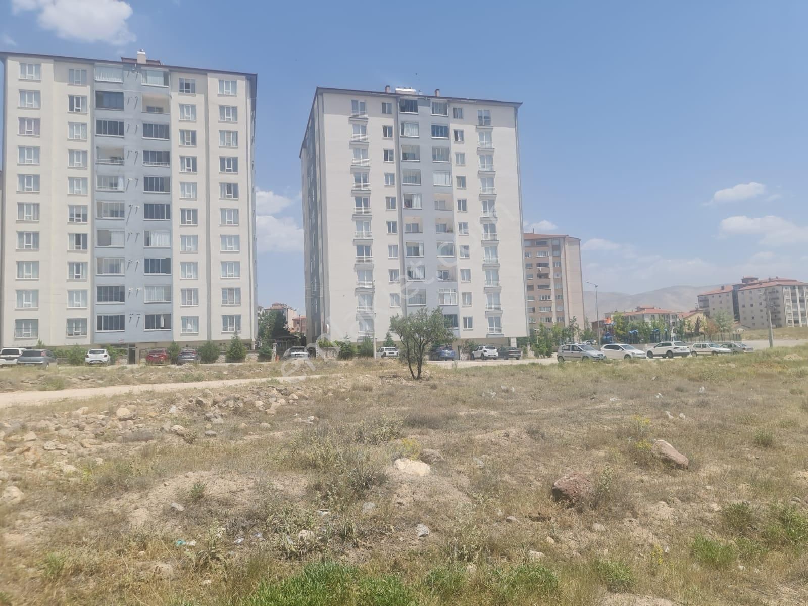 Niğde Merkez Fertek Satılık Konut İmarlı NİĞDE FERTEKTE DEVLET HASTANE KARŞISI 711 M2 İMARLI PARSELLİ ARSA 