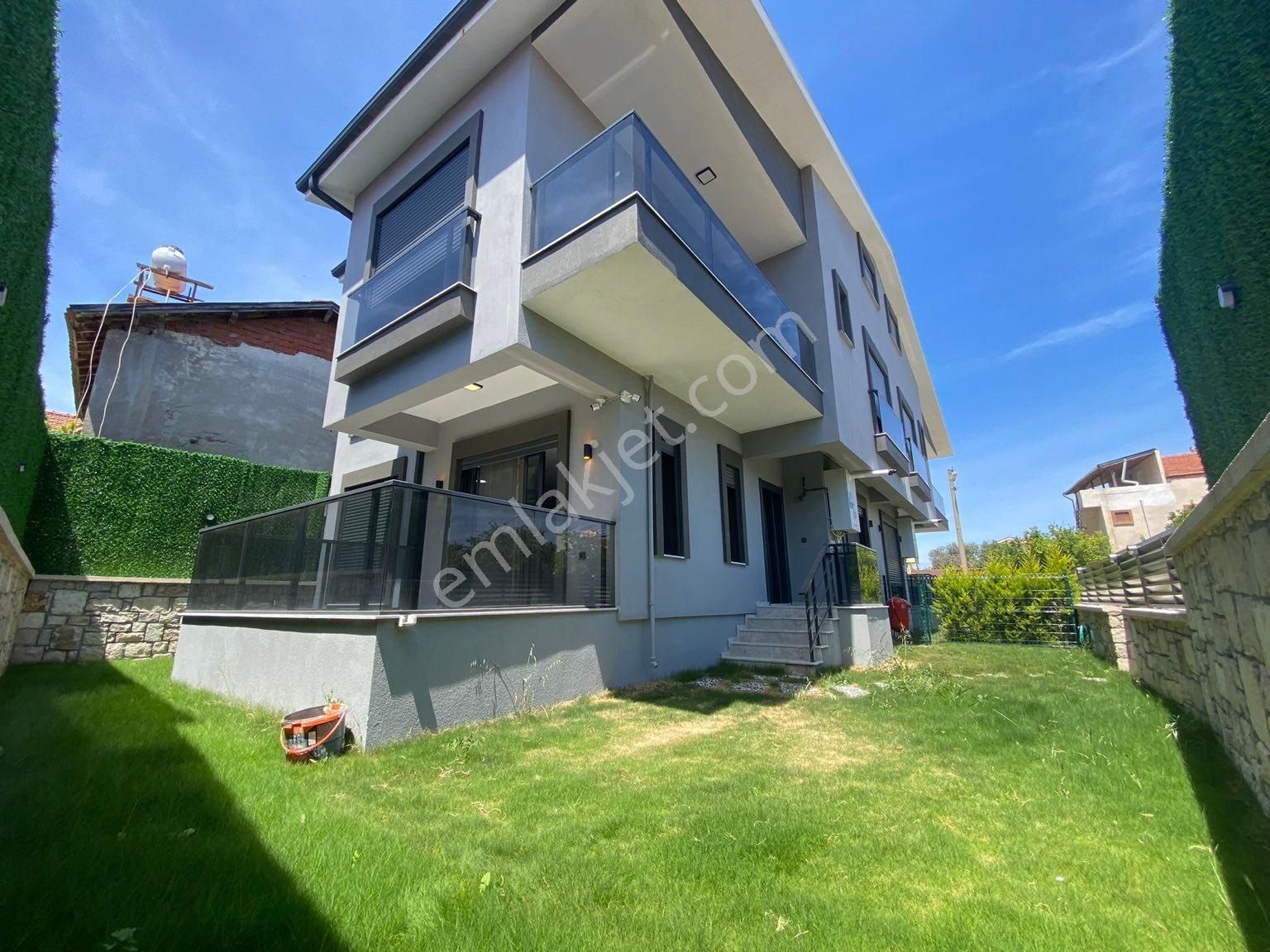 Urla Güvendik Satılık Villa VİMAX’DAN URLA ÇEŞMEALTI SATILIK LÜKS VİLLA