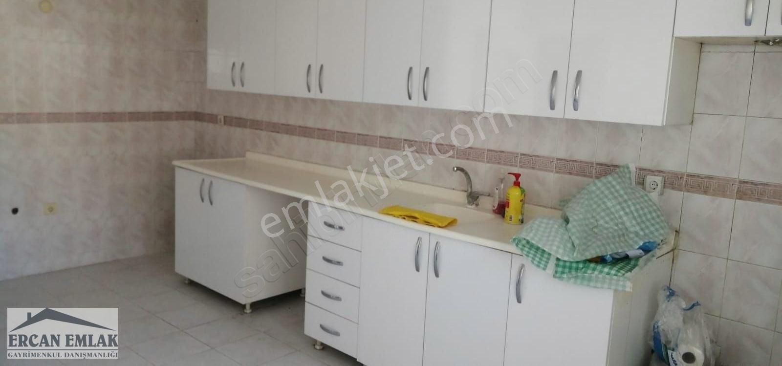 Bornova Erzene Satılık Daire BORNOVA ATA DURAĞI 66 SOKAKTA 3+1 BAKIMLI SATILIK DAİRE