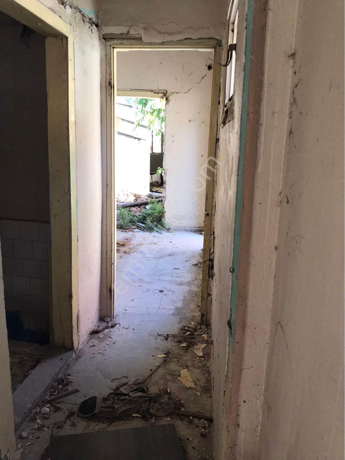 Bergama,şadırvan Camii Mevkii,satılık Bahçeli Müstakil Ev - Görsel 4