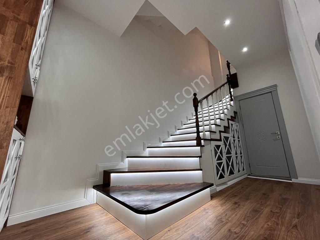 Arguvan Emlaktan Altınoluk Köyünde Muhteşem Full Manzaralı Villa. - Görsel 26