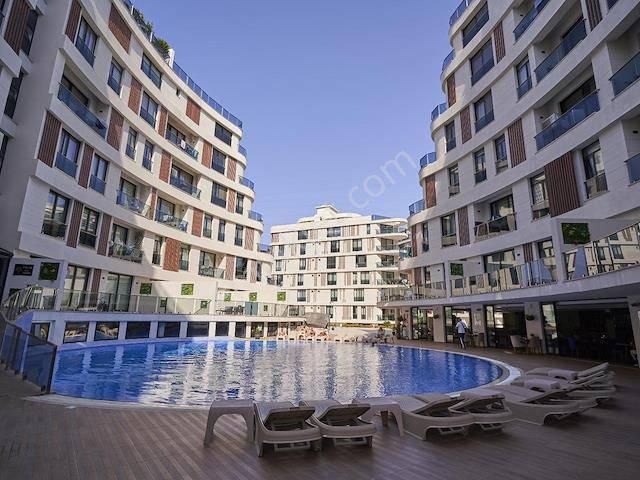 Girne Aşağı Girne Satılık Residence Kıbrıs Girne Merkezde Site İçerisinde Full Eşyalı 2+1 Satılık Rezidans Daire