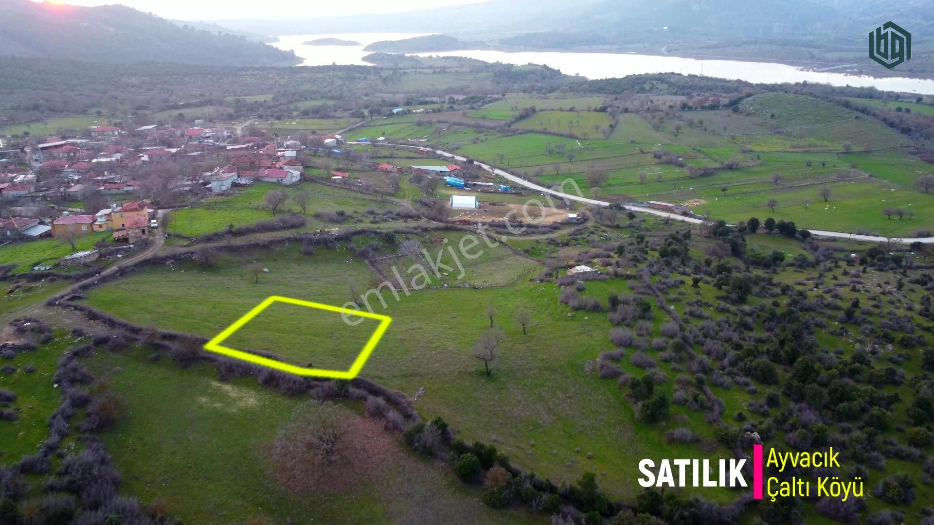 Ayvacık Çaltı Köyü Satılık Konut İmarlı Ayvacık Çaltı Köyünde İmarlı 945 M2 Satılık Arsa