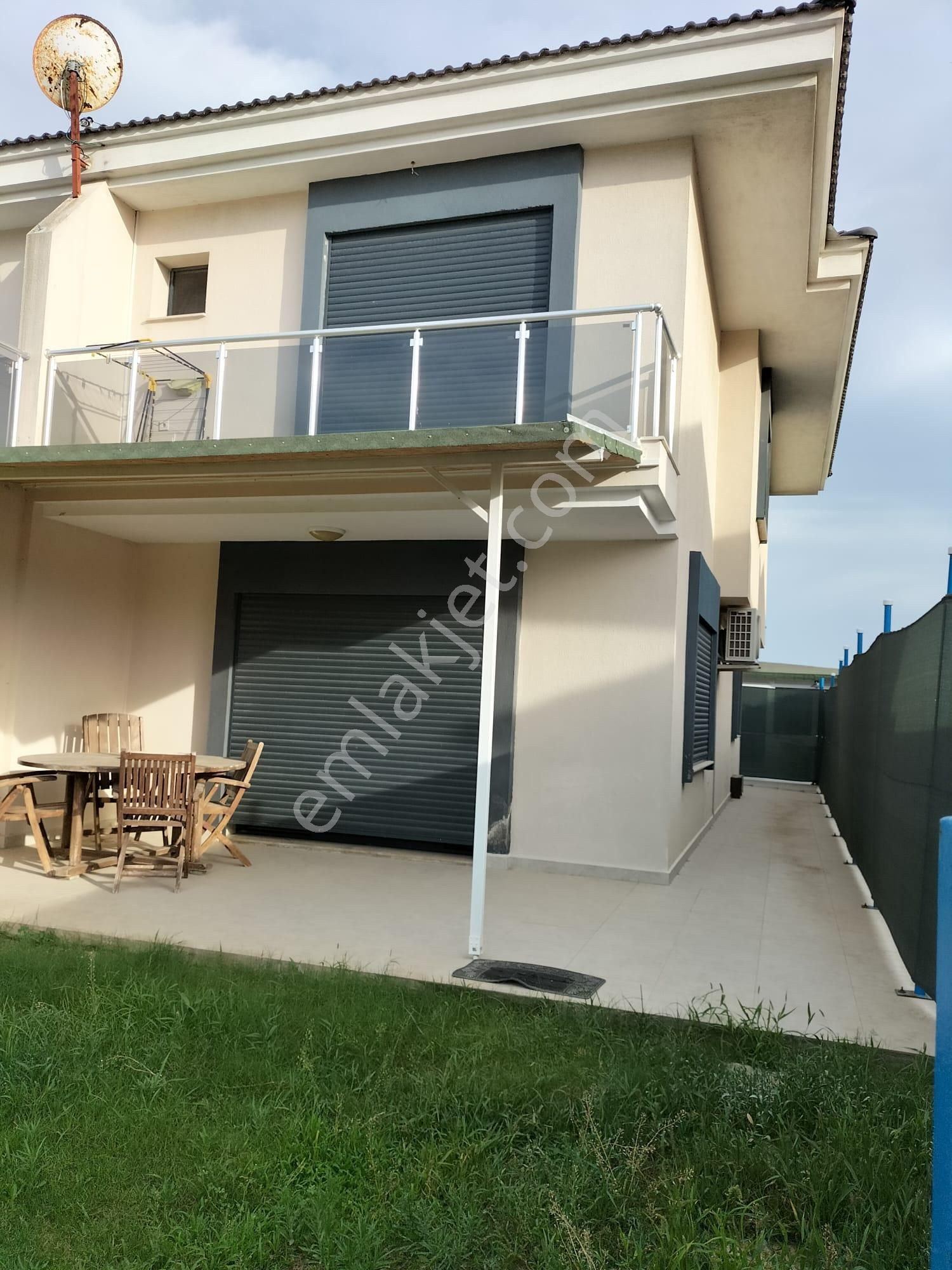 Çeşme Alaçatı Kiralık Villa  ÇEŞME ALAÇATIDA KİRALIK DUBLEKS VİLLA