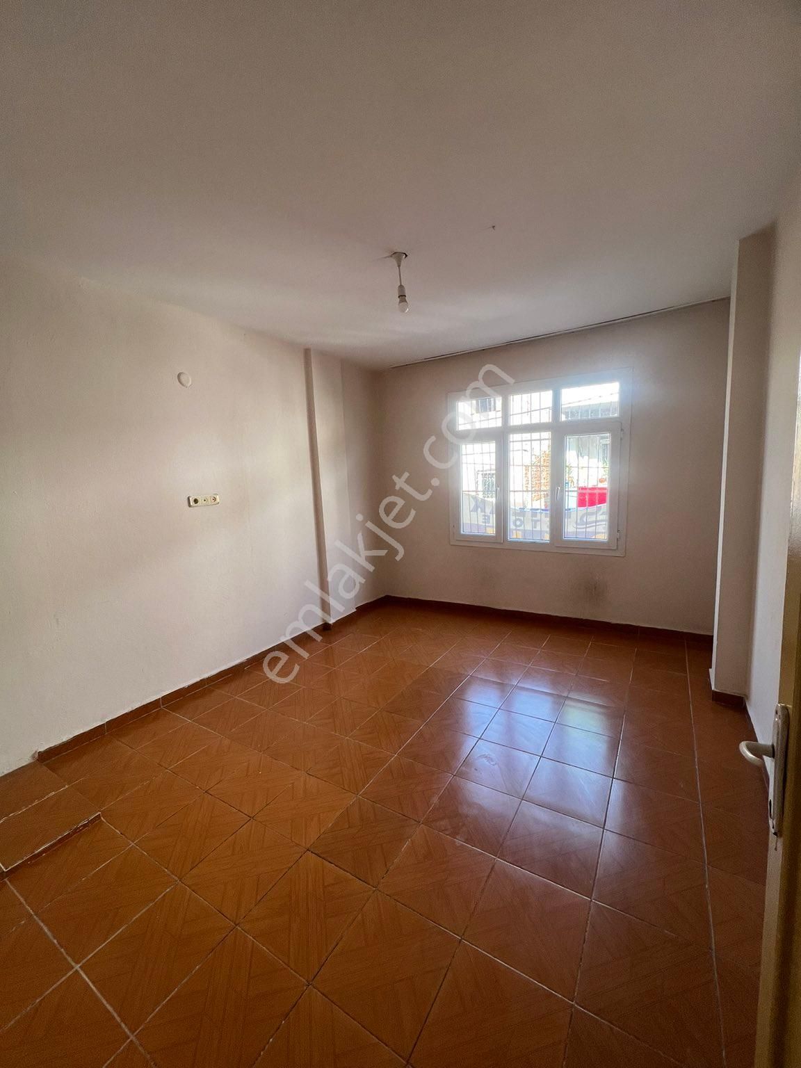 Ova Mh. De 3 Katlı 2+1 Satılık Bina - Görsel 3