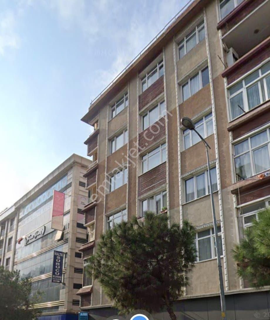 Bağcılar Yıldıztepe Satılık Daire BAĞCILAR MERKEZDE  YILDIZ TEPE CADDESİ  ÜZERİ  SATILIK 3+1 DAİRE