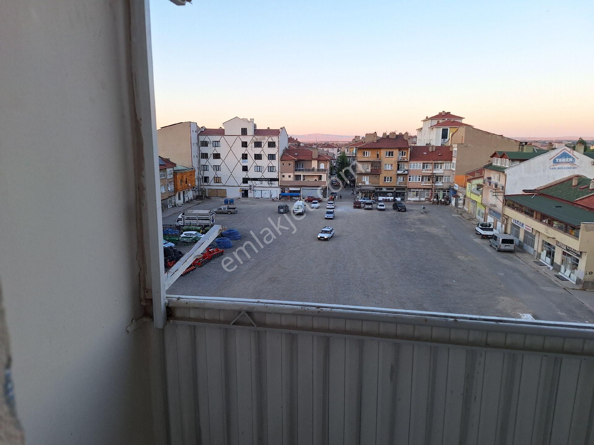 Daglı Emlaktan Meydan Mahallesinde - Görsel 7