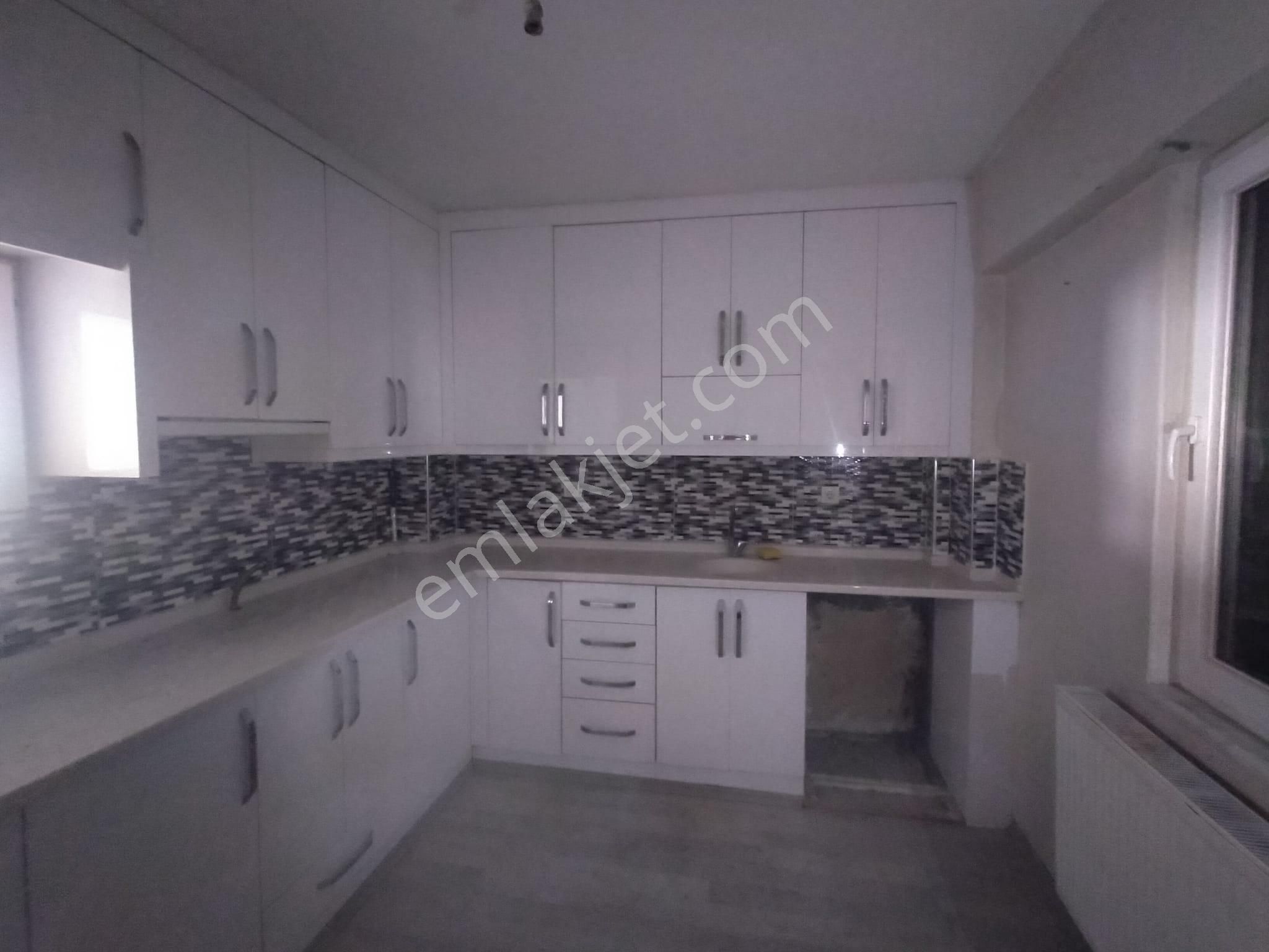 Merkezefendi Saraylar Kiralık Daire ENDER UYSAL GAYRİMENKULDEN SARAYLAR MAHALLESİNDE ASANSÖRLÜ 2+1 KOMBİLİ 120 M2 KİRALIK DAİRE