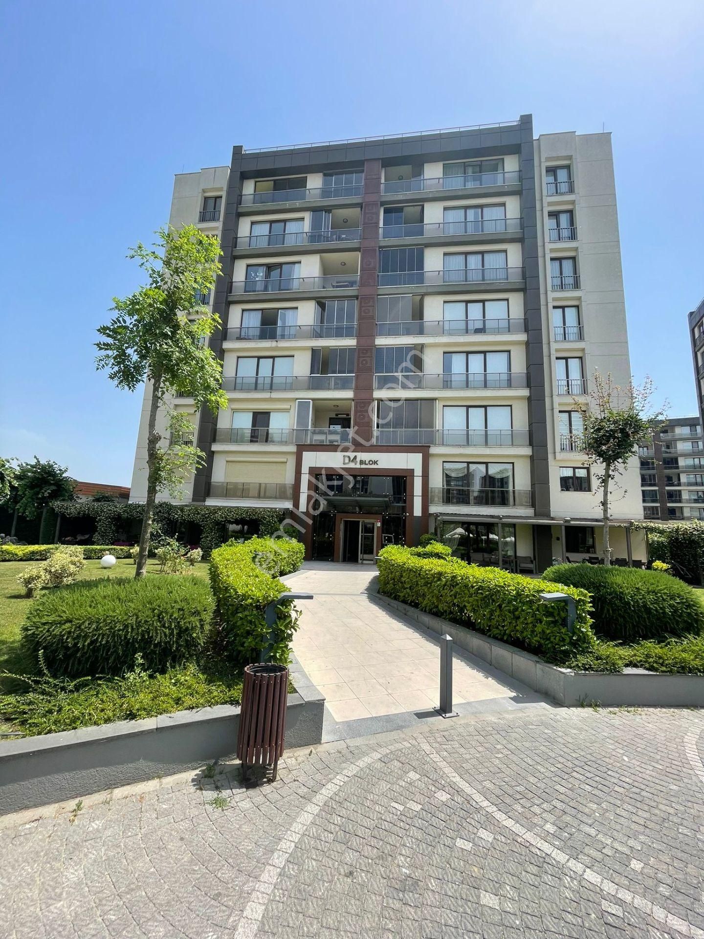 Beylikdüzü Adnan Kahveci Satılık Daire  Beylikdüzü Kalekent Sitesi 4+1 223 m2 Bürüt FIRSAT SATILIK DAİRE 🎯