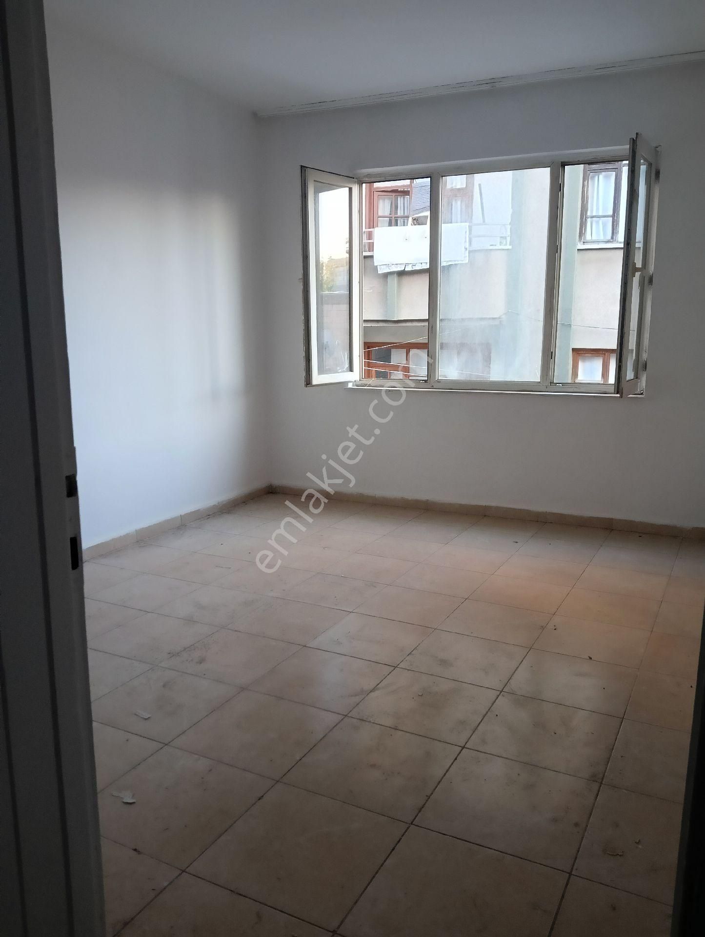 Sahibinden Satılık Müstakil Ev Karşıyakada Sobalı 3.5 Kat - Görsel 11