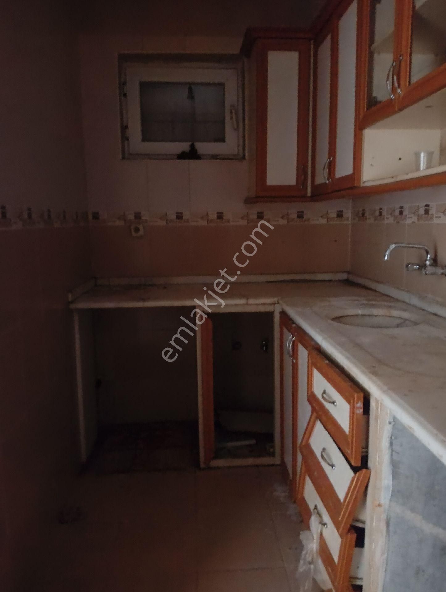 Sahibinden Satılık Müstakil Ev Karşıyakada Sobalı 3.5 Kat - Görsel 17