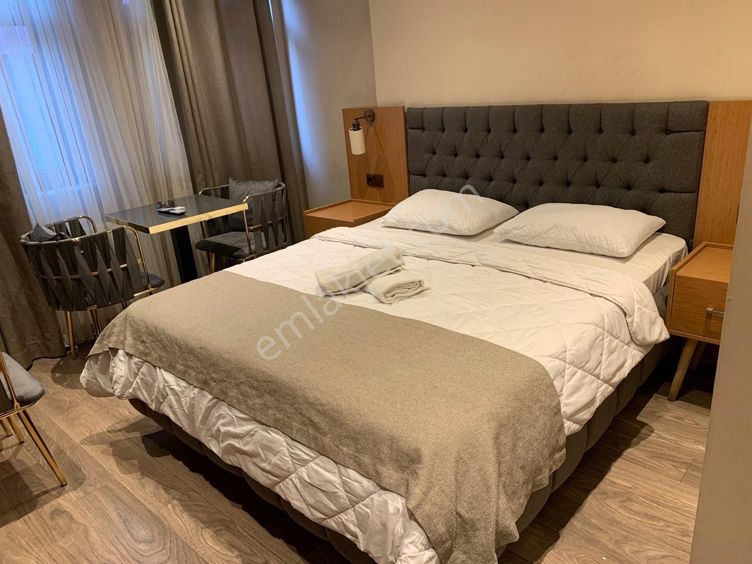 Beyoğlu Katip Mustafa Çelebi Günlük Kiralık Daire  TAKSİM  ISTİKLAL CD BEYOGLU ULTRA LUKS 1 0 SUIT ODALAR ADA LIFE SUIT OTEL 