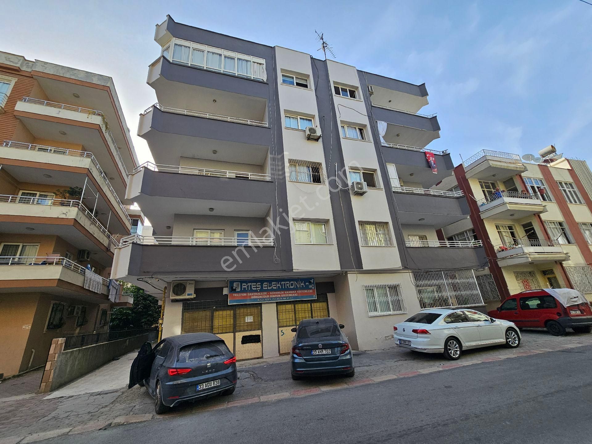 Tarsus Yeşilyurt Satılık Daire AKSUNDAN YEŞİLYURT MAH HARİKA KONUMDA 3+1 DOĞALGAZLI DAİRE