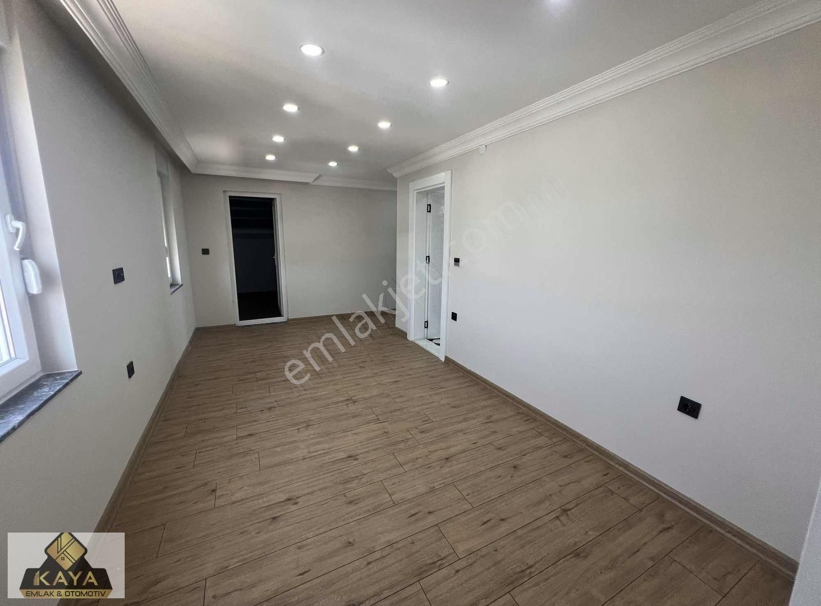 Döşemealtı Tam Merkezde Lüks Geniş 5+2 Dubleks Daire