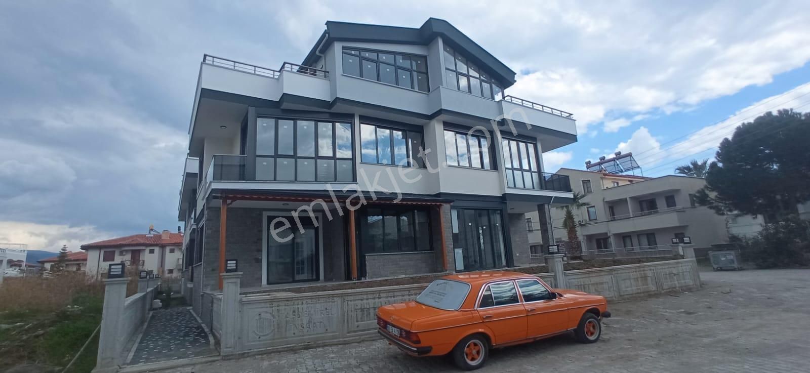 Ayvacık Küçükkuyu Bld. (Mıhlı) Satılık Villa  ARGUVAN EMLAKTAN KÜÇÜKKUYU MIHLIDA 5+1 İKİZ VİLLA.