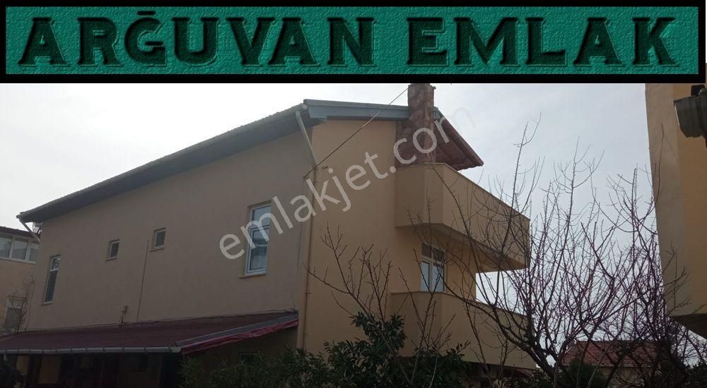 Edremit Altınoluk Satılık Villa  ARGUVAN EMLAKTAN ALTINOLUK AVCILAR ALTINDA SATILIK TRİPLEX VİLLA..