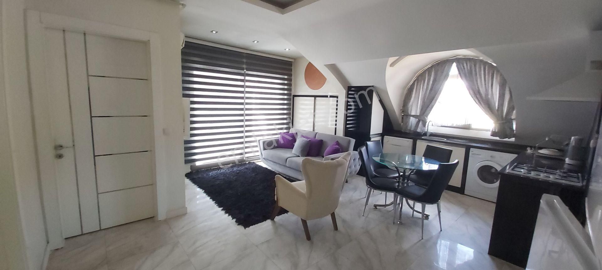 Ender uysaldan foruma yakin geni̇ş 2+1 lüks eşyali asansörlü apart