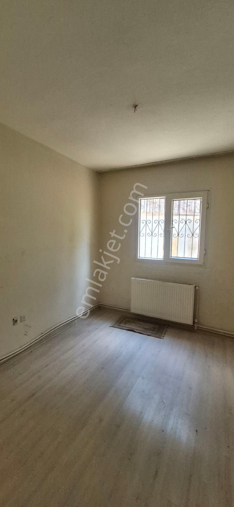 Bornova Evka-4 De 2+1 Satılık Daire.. - Görsel 12