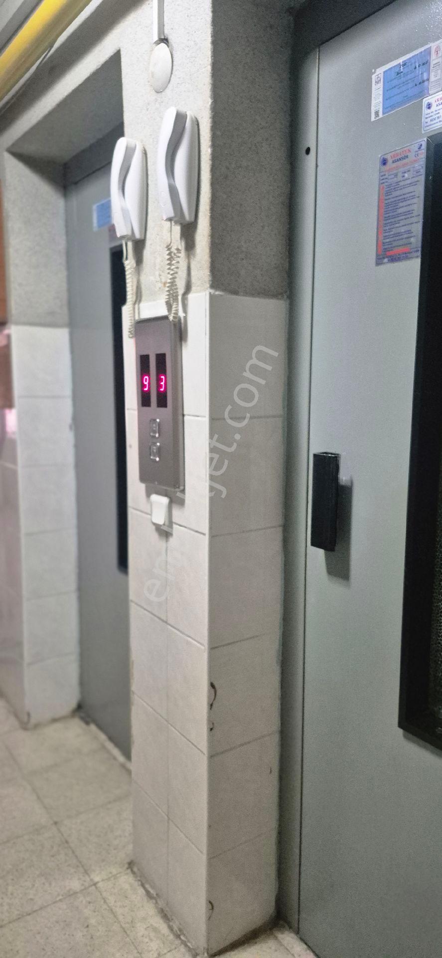 Bornova Evka-4 De 2+1 Satılık Daire.. - Görsel 24