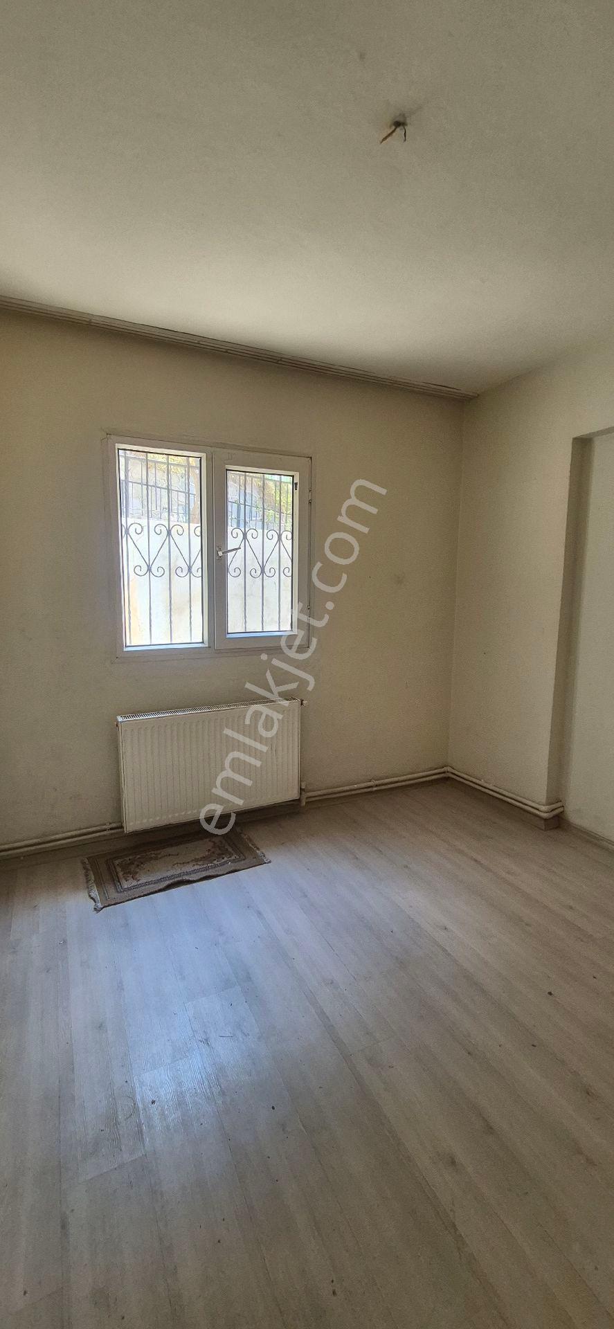 Bornova Evka-4 De 2+1 Satılık Daire.. - Görsel 9