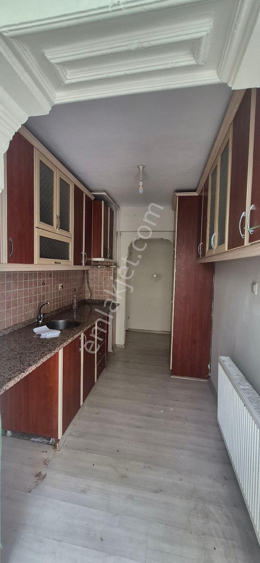 Bornova Evka-4 De 2+1 Satılık Daire.. - Görsel 14