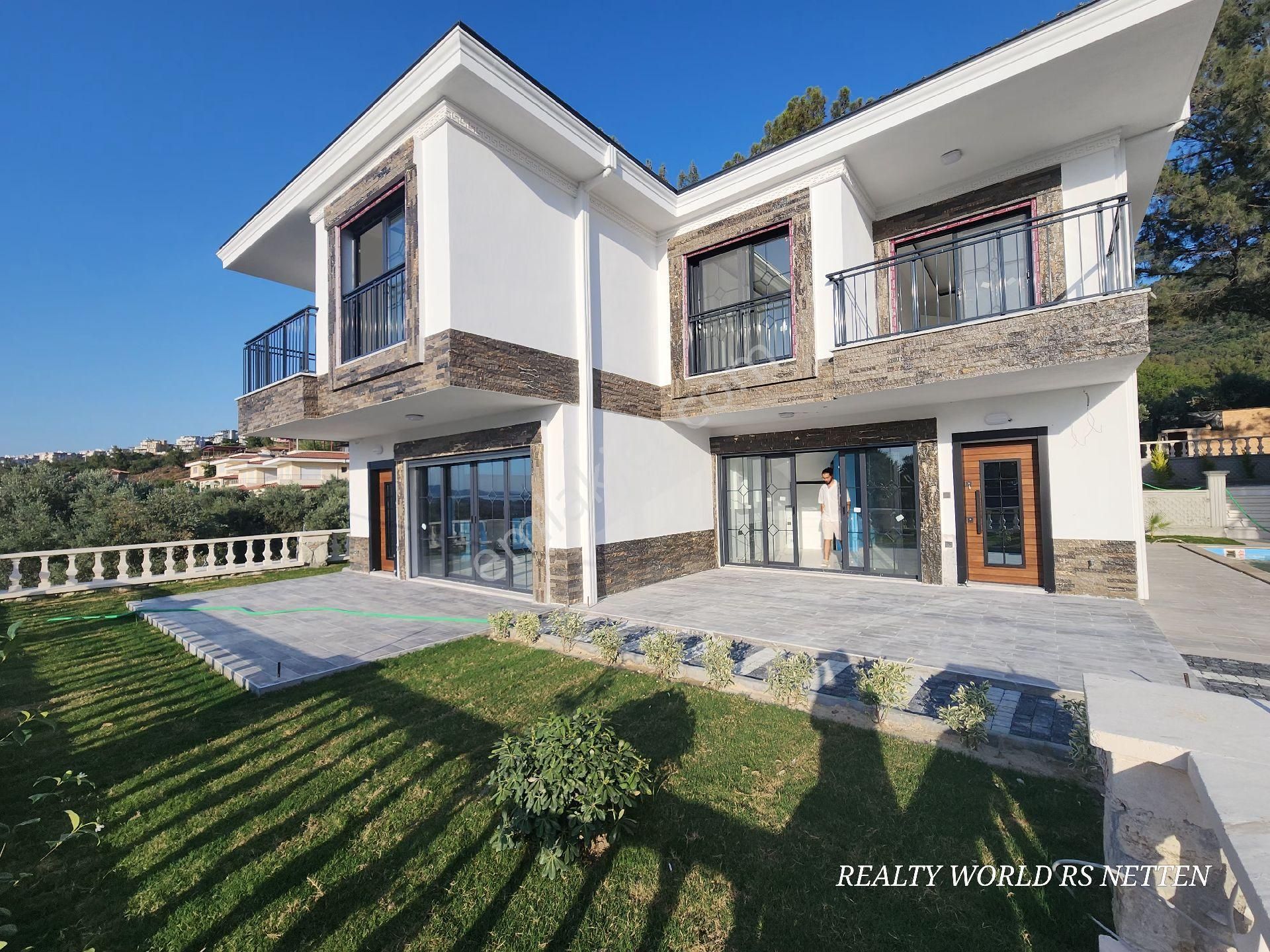 Rw Rs Netten Kuşadası'nda Satılık Villalar