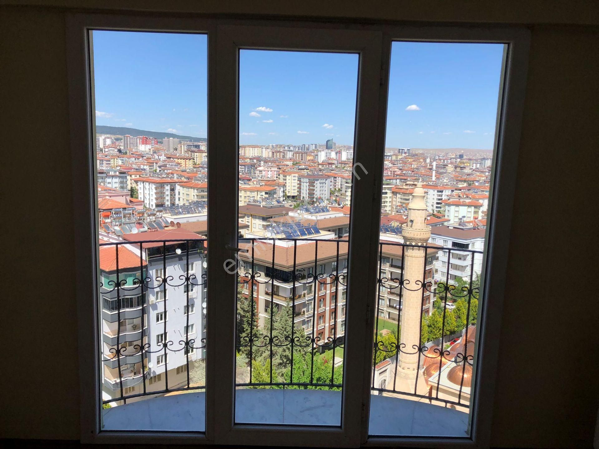 İbrahimlide Yüksek Konumda En Donanımlı Sitede Doğa Ve Şehir Manzaralı Lüks Kupon Ev