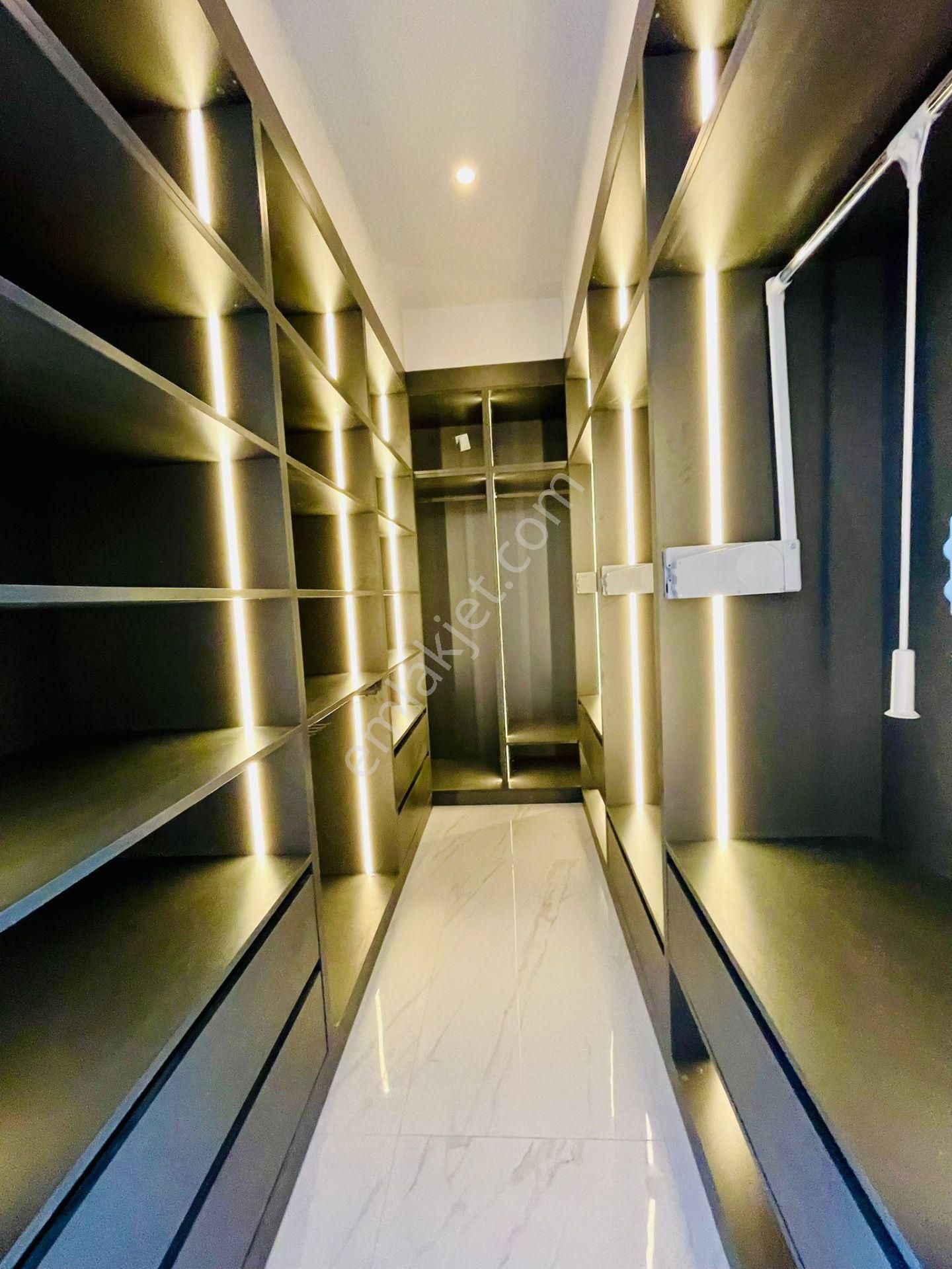 Full Manzara-sahıle Yakın-özel Havuz/otopark-hamam-sauna--akıllıev-500m2 Bahçe-tamamı Mustakıl - Görsel 25