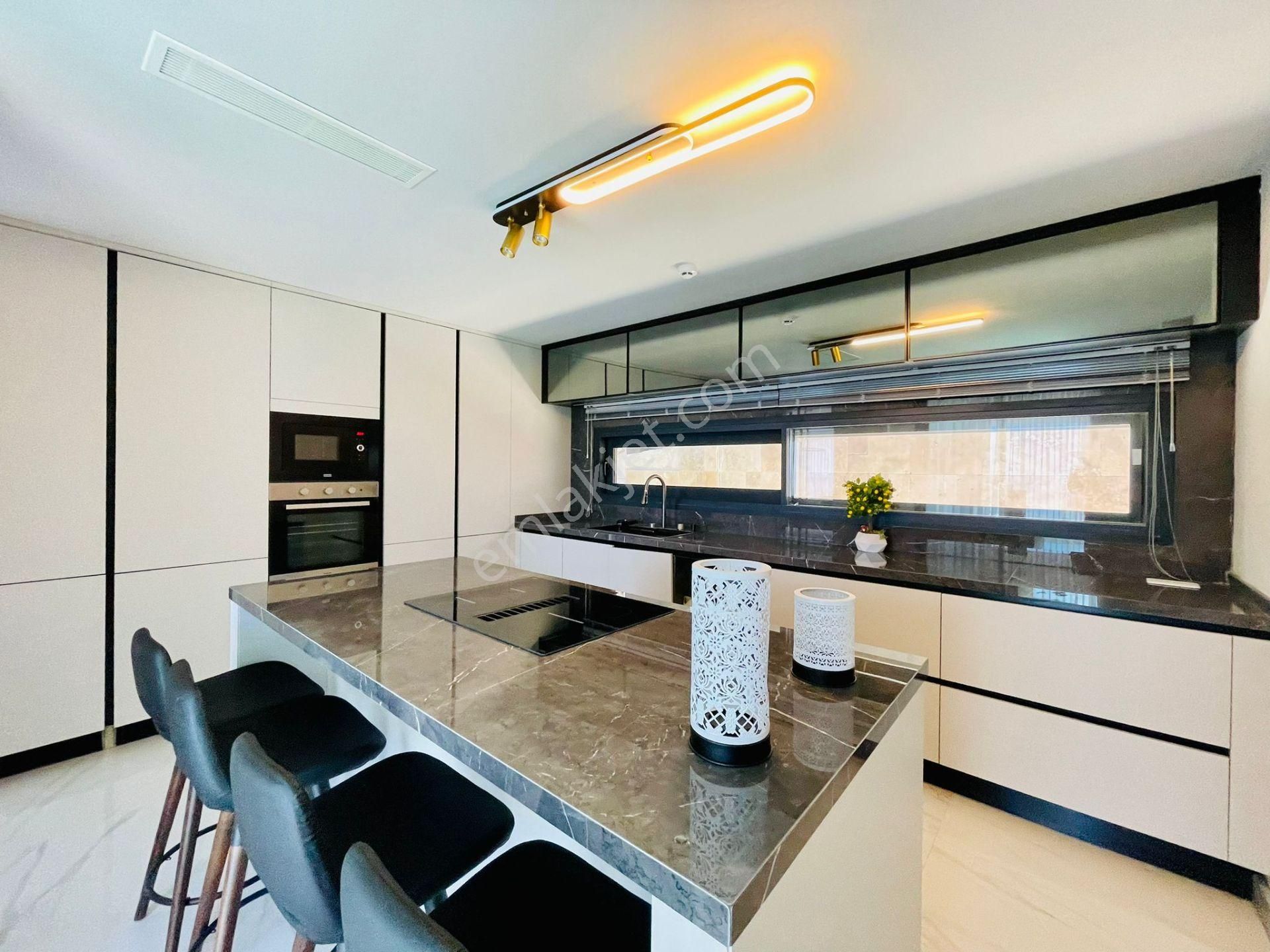 Full Manzara-sahıle Yakın-özel Havuz/otopark-hamam-sauna--akıllıev-500m2 Bahçe-tamamı Mustakıl - Görsel 11