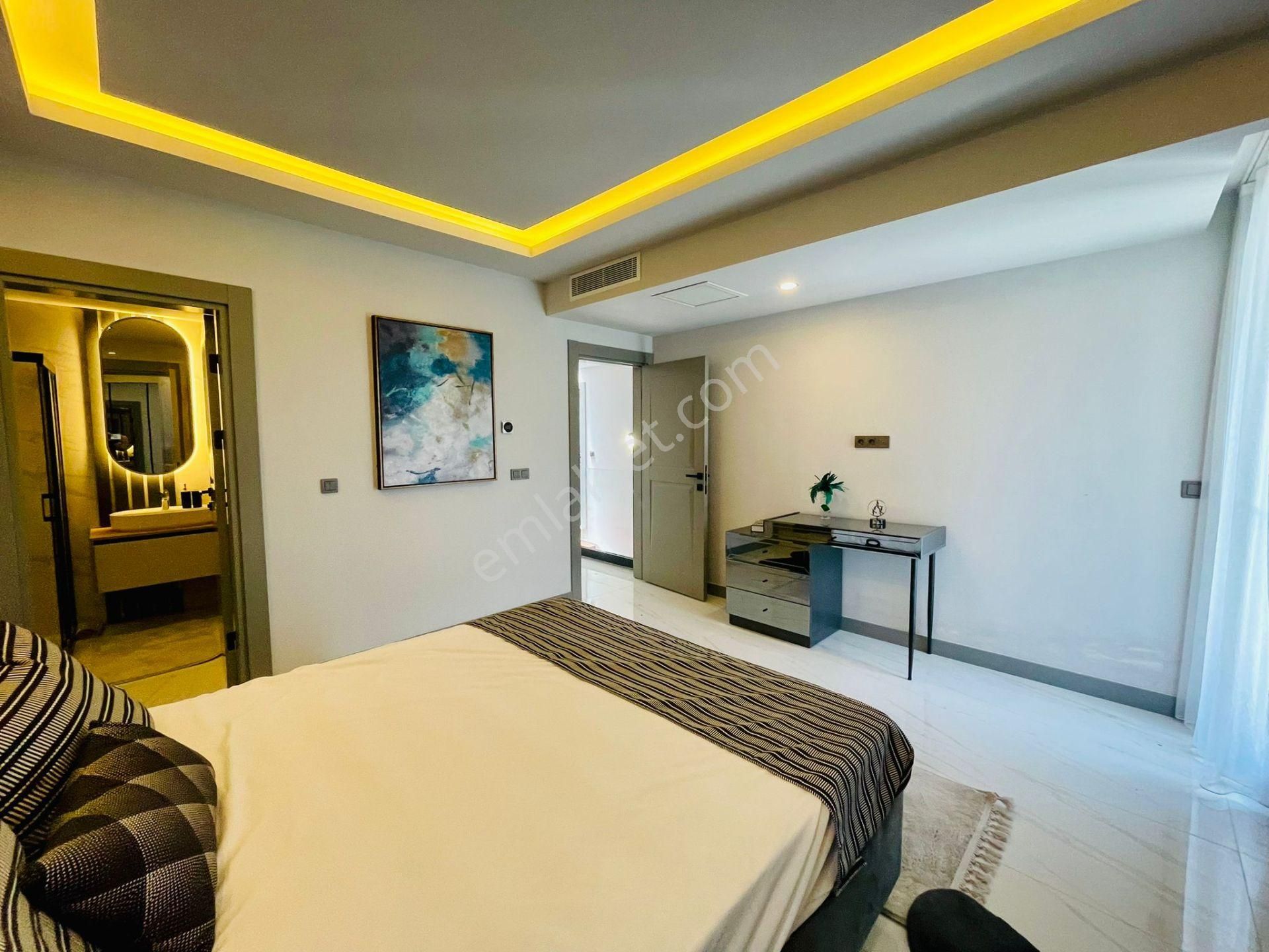 Full Manzara-sahıle Yakın-özel Havuz/otopark-hamam-sauna--akıllıev-500m2 Bahçe-tamamı Mustakıl - Görsel 24