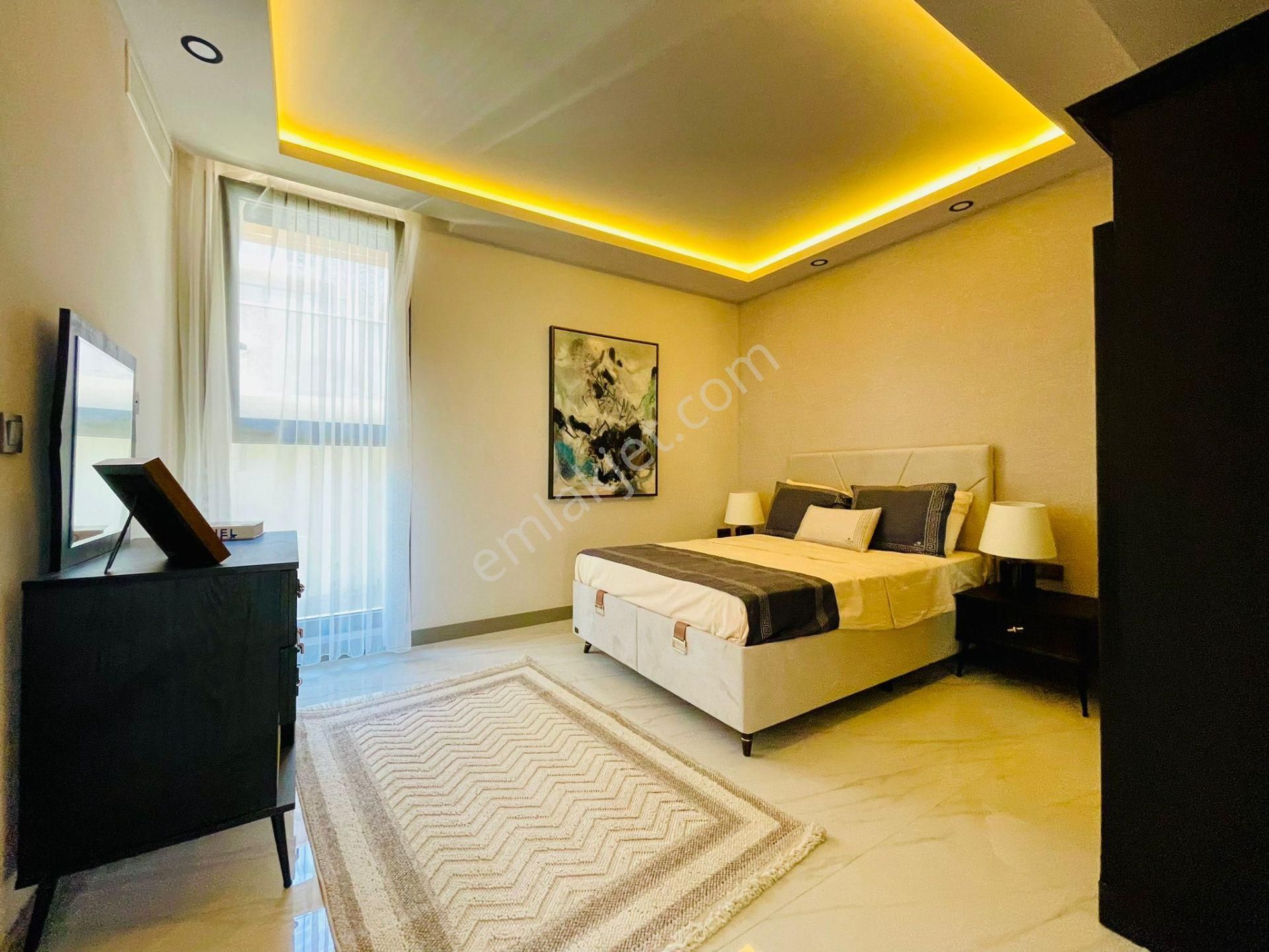 Full Manzara-sahıle Yakın-özel Havuz/otopark-hamam-sauna--akıllıev-500m2 Bahçe-tamamı Mustakıl - Görsel 19