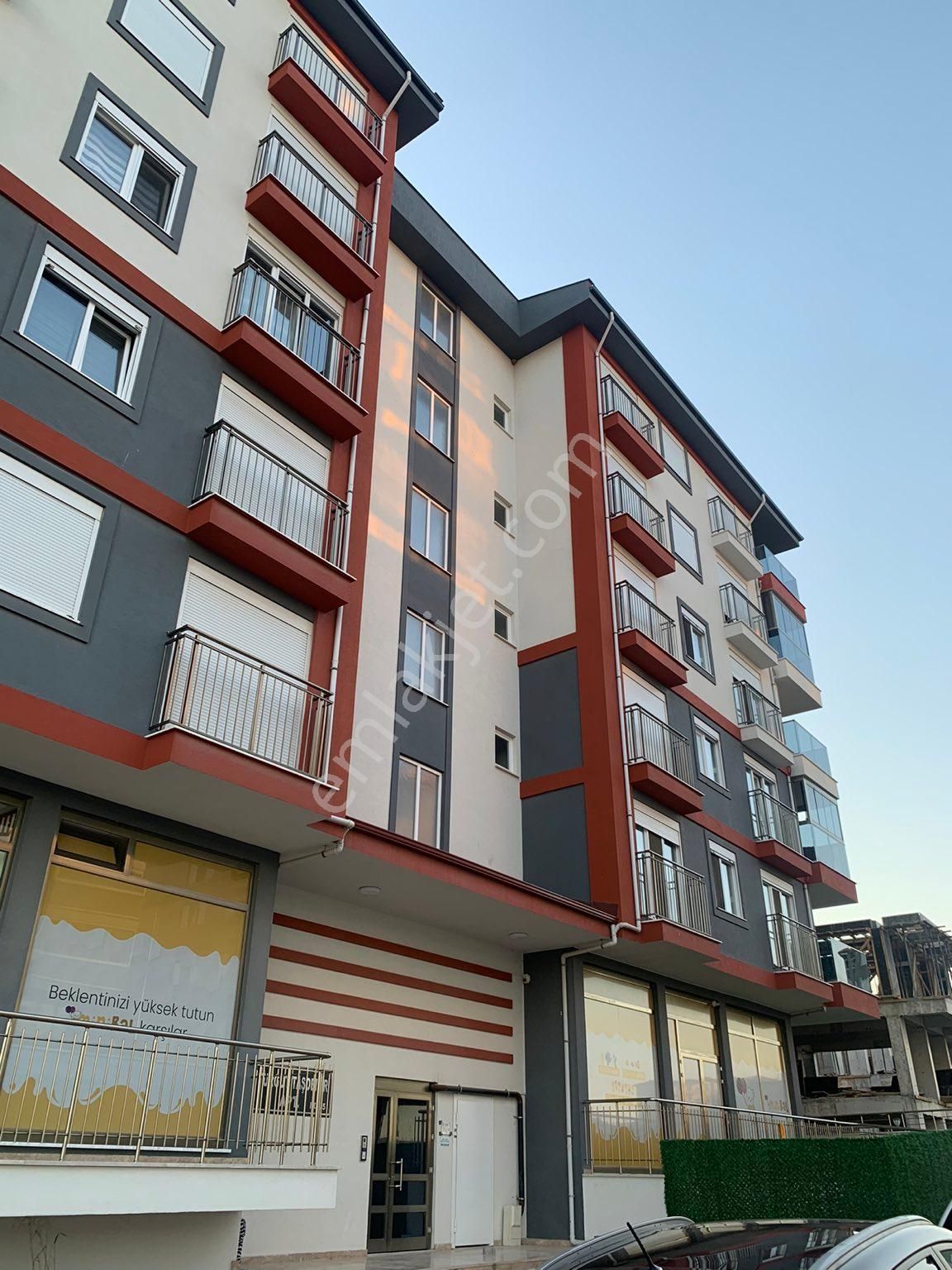 Edirne Merkez Şükrüpaşa Satılık Daire HİLLY OTEL ARKASI ARAKAT LÜKS 3+1 SATILIK DAİRE