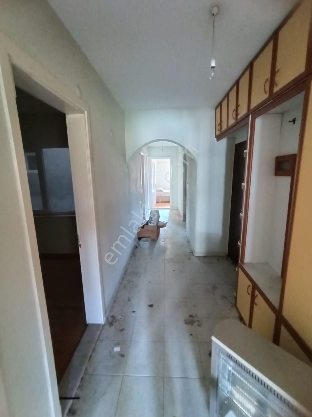 Nazilli Aydoğdu Satılık Daire AYDOGDU ÇINARLI KAHVELERİ YAKIN ARA KAT DAİRE