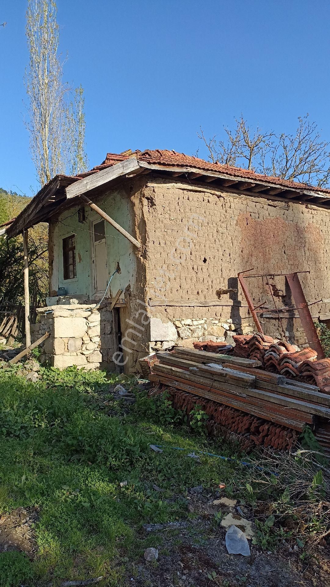 İvrindi Kılcılar Satılık Köy Evi SATILIK KÖY EVİ