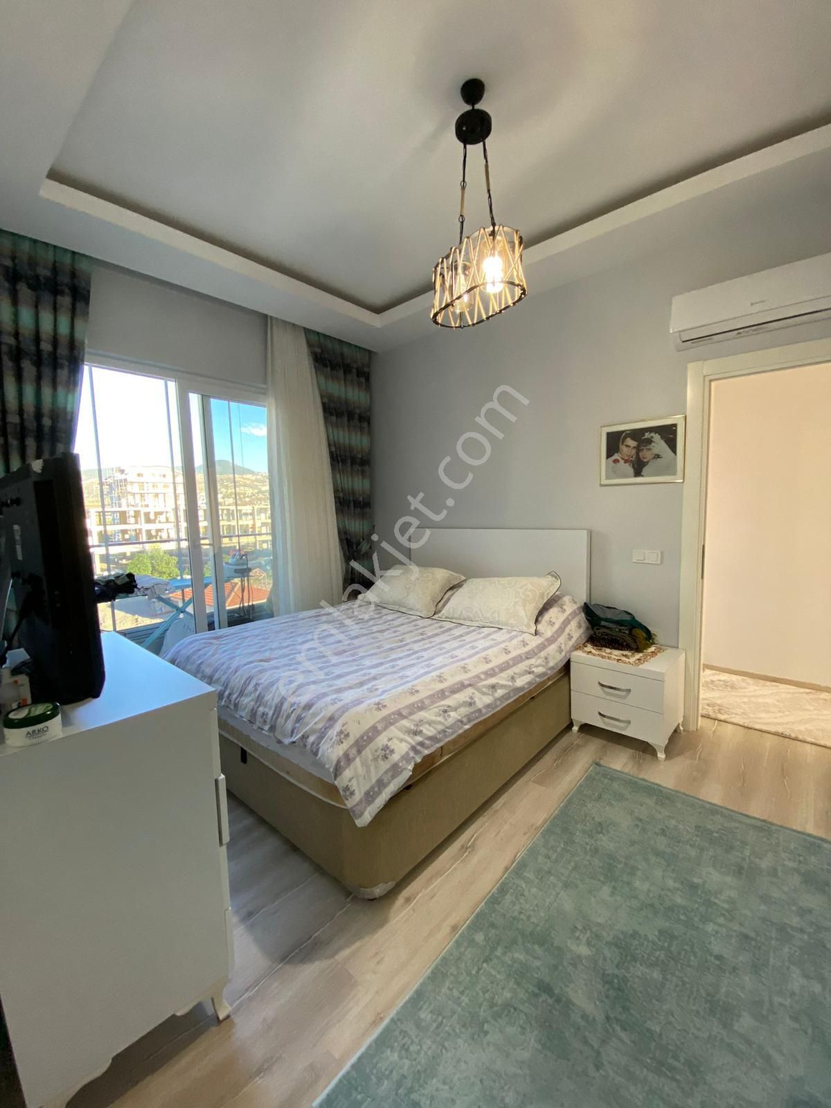 Alanya Kargıcak Satılık Daire  KARGICAK SATILIK  3+1 EŞYALI DAİRE  BAYRAK APARTMANI