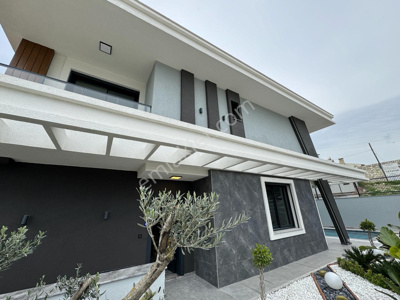 Kuşadası Kadınlar Denizi Satılık Villa  AKILLI EV SİSTEMLİ ÖZEL HAVUZLU 4+2 SIFIR VİLLA..