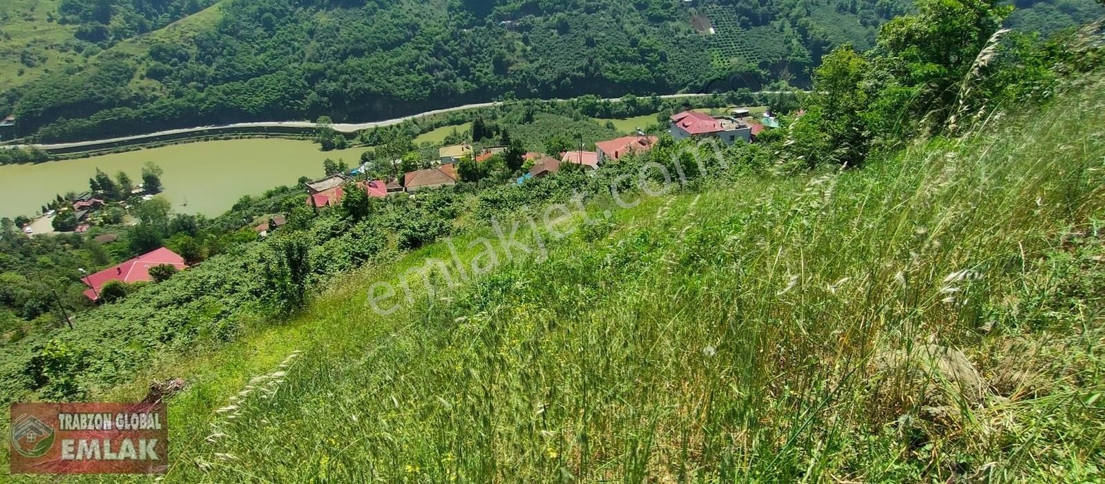 Akçaabat Yıldızlı Satılık Turizm İmarlı Yıldızlı Sera Gölünün Üstünde Satılık Turizm Alanı Arazi