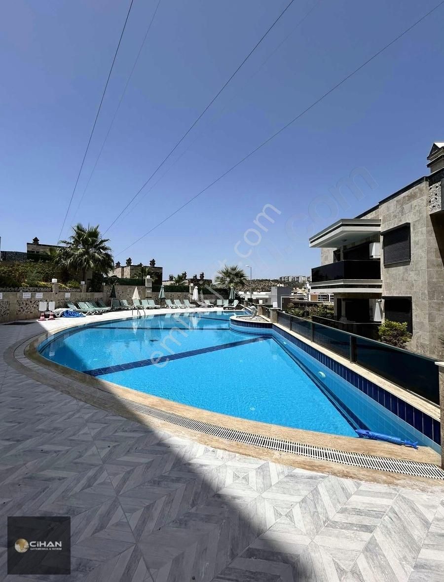 Kuşadası Değirmendere Satılık Daire Kuşadası Merkez My World Residence'de Satılık 3+1 Daire