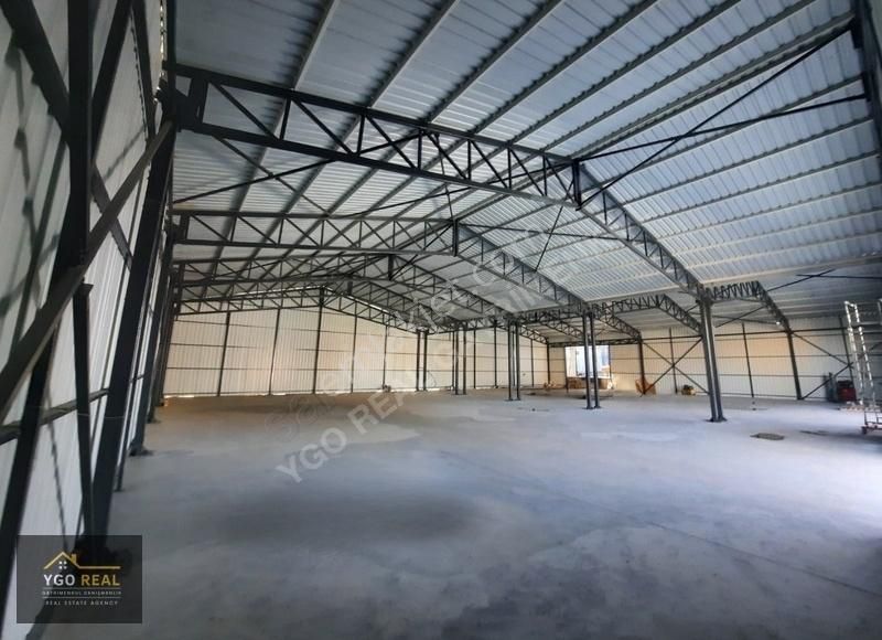 Esenyurt Akçaburgaz Kiralık Depo Ygo - Esenyurt Akçarburgaz 900 M2 Depoya Uygun Müstakil Hangar