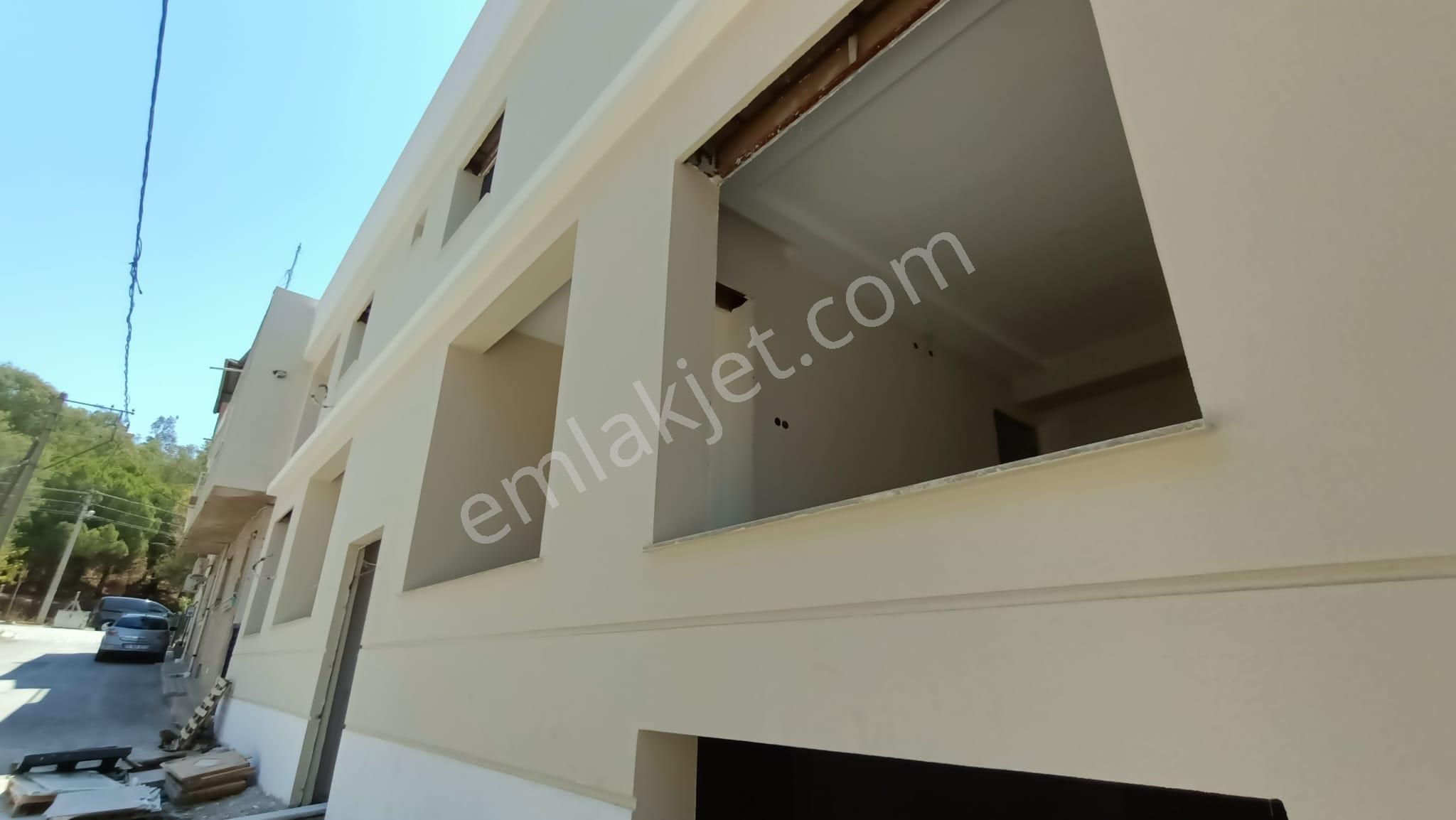 Karşıyaka Latife Hanım Satılık Daire EYLÜL AYI TESLİM GENİŞ 2+1 LÜKS SIFIR DAİRE